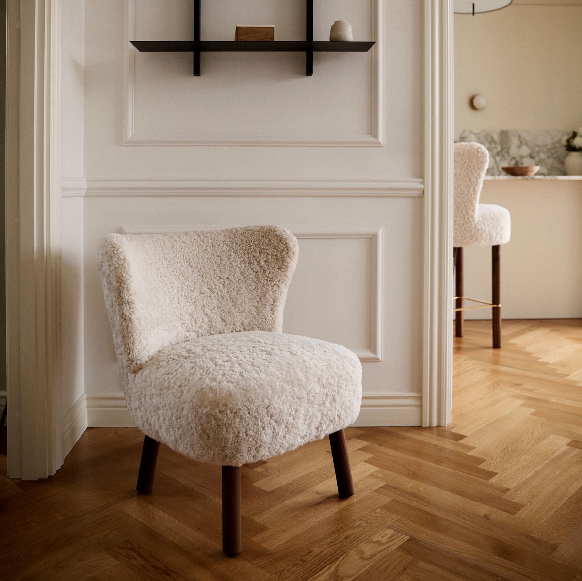 Emily Loungestoel | Kortharige Schapenvacht Antraciet Grijs