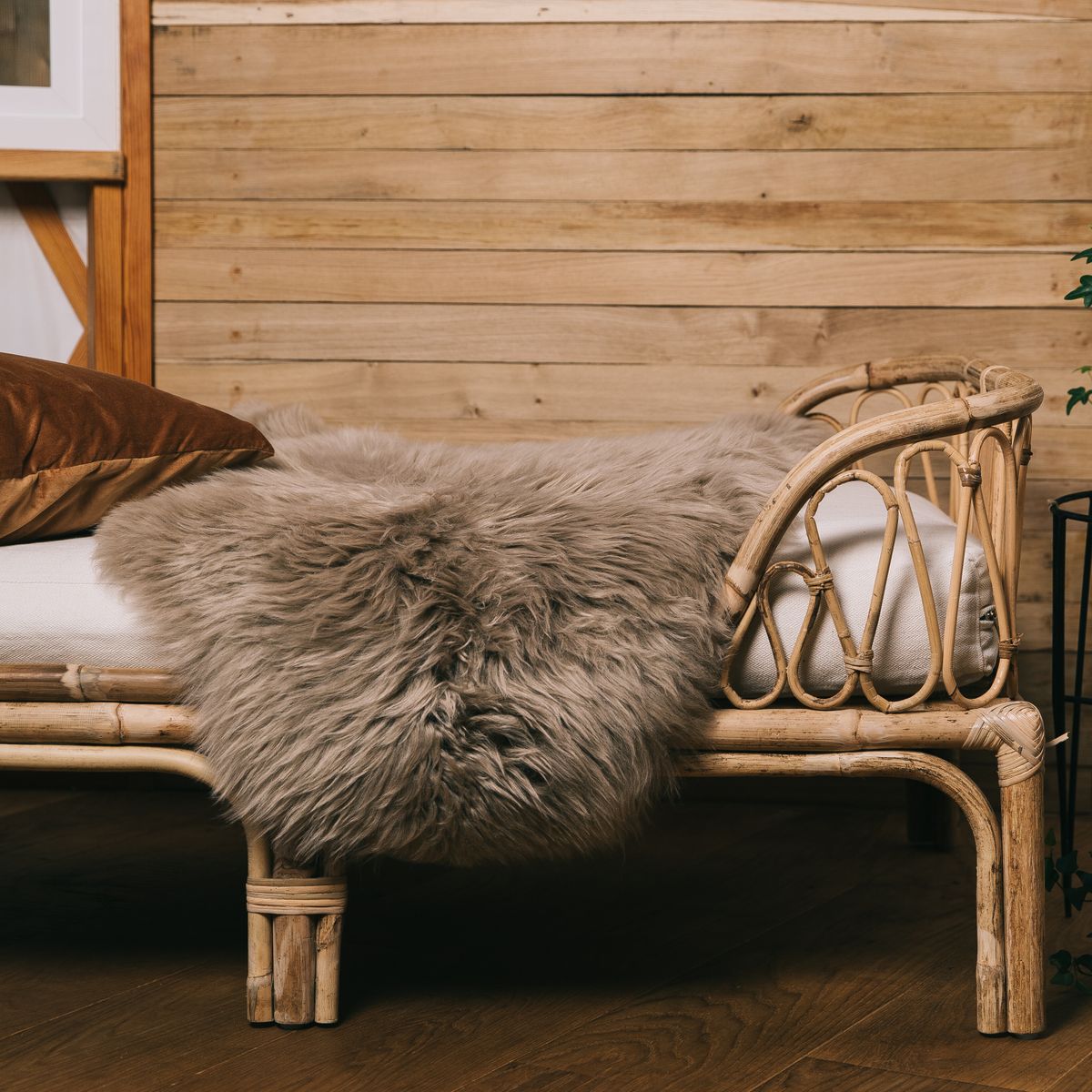 Merino Schapenvacht | Nieuw- Zeeland | Langharig | 100 cm Taupe