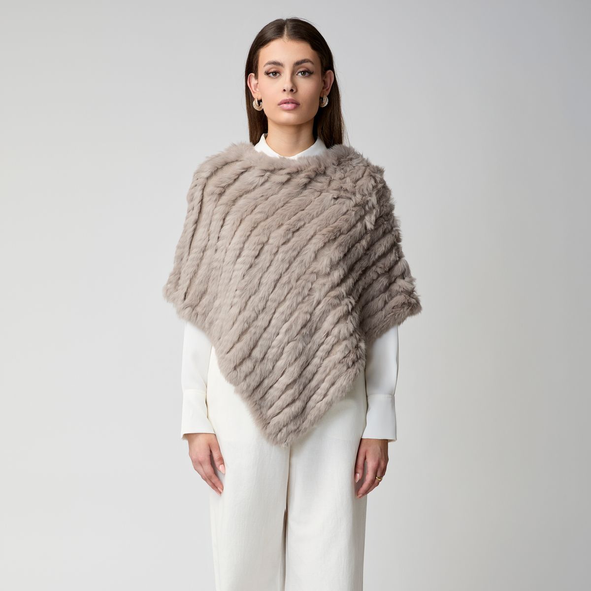 Molly Poncho Zwart