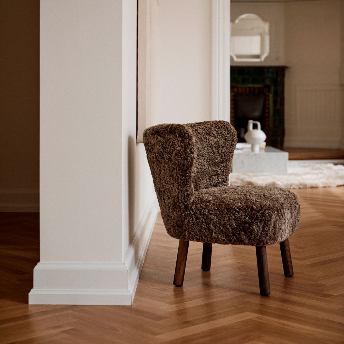 Emily Loungestoel | Kortharige Schapenvacht Antraciet Grijs