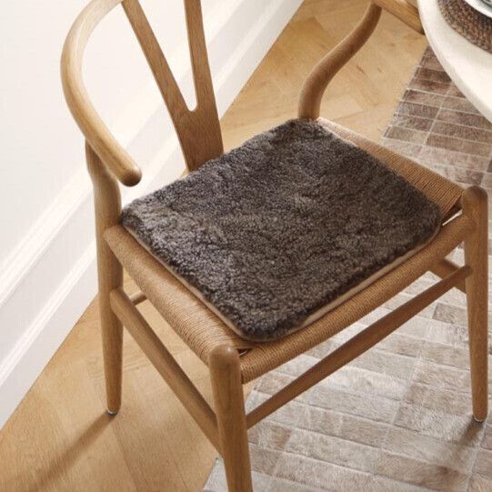 Kortharig Schapenvacht Seat CoverZero Waste Antraciet Grijs