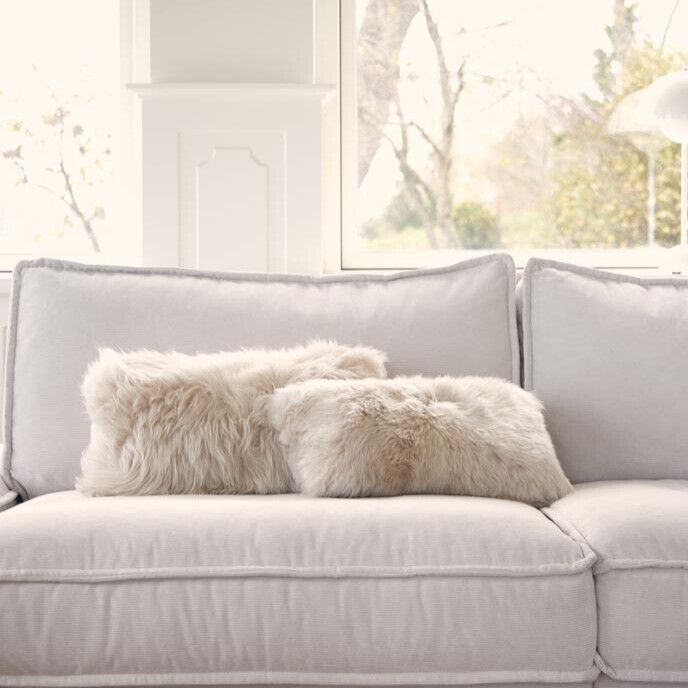 Langharig Schapenvacht Kussen | 28x56 cm Zwart