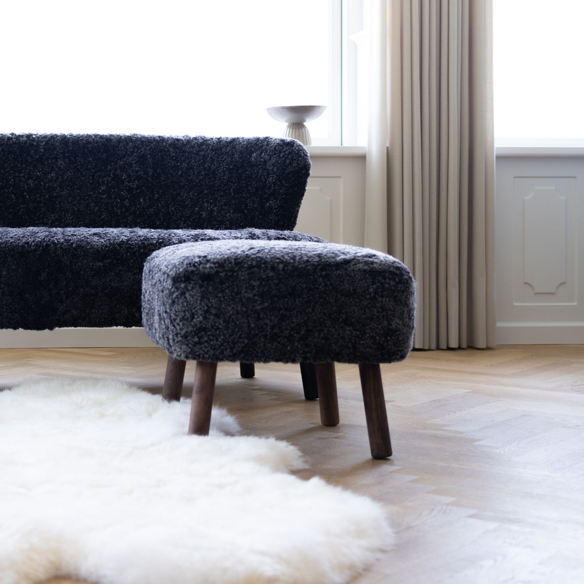 Emily Voetenbank | Korte Wol Antraciet Grijs