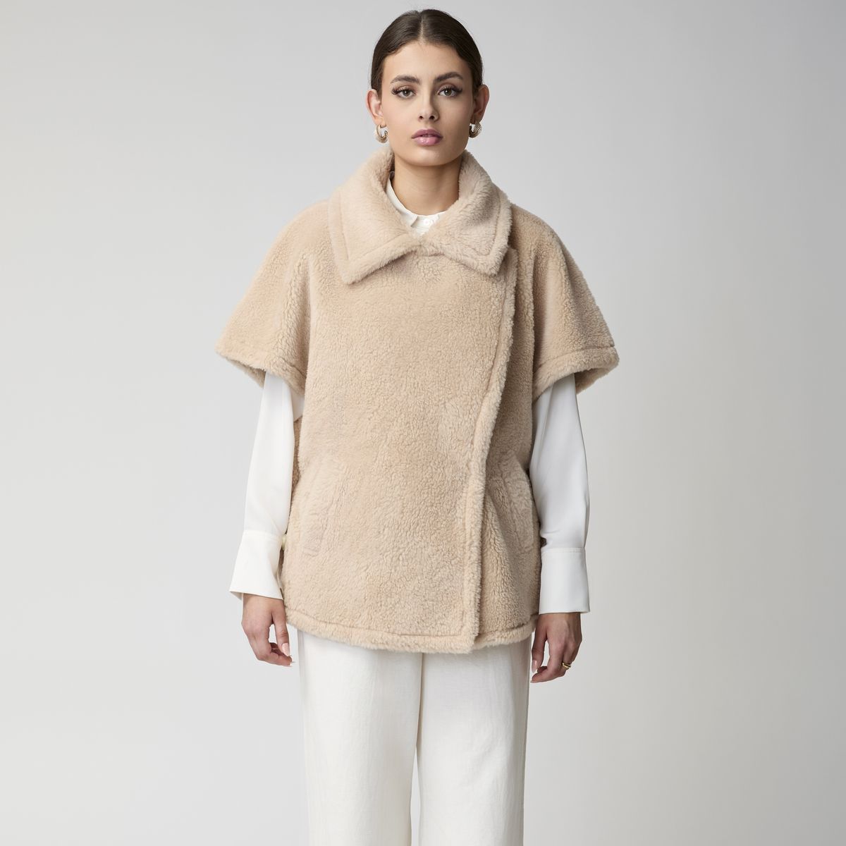 Antonella Poncho Beige