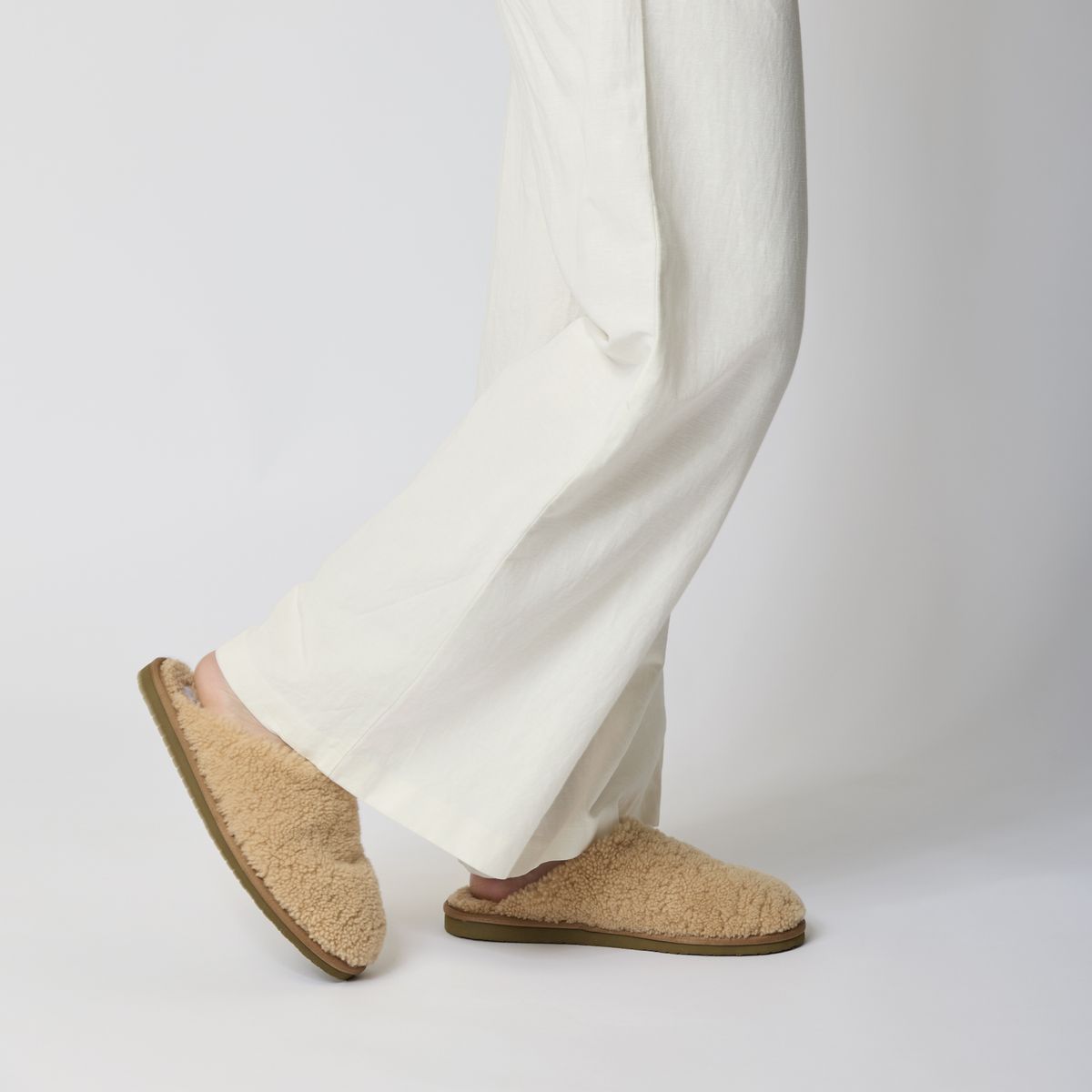 Unisex Curly Pantoffel Zwart