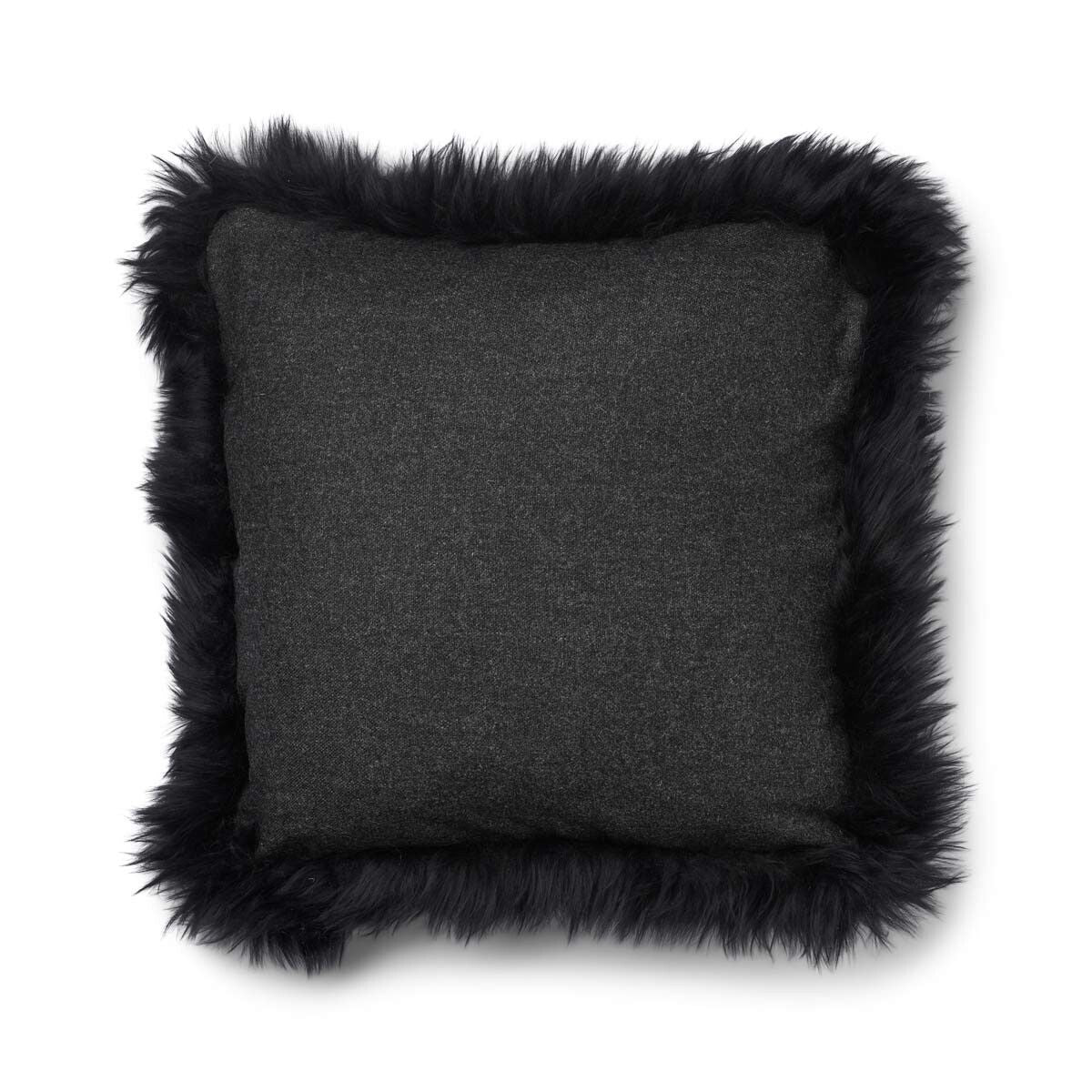 Wollen Kussen | LW rand | 52x52 cm | 34x52 cm Houtskool/Zwart
