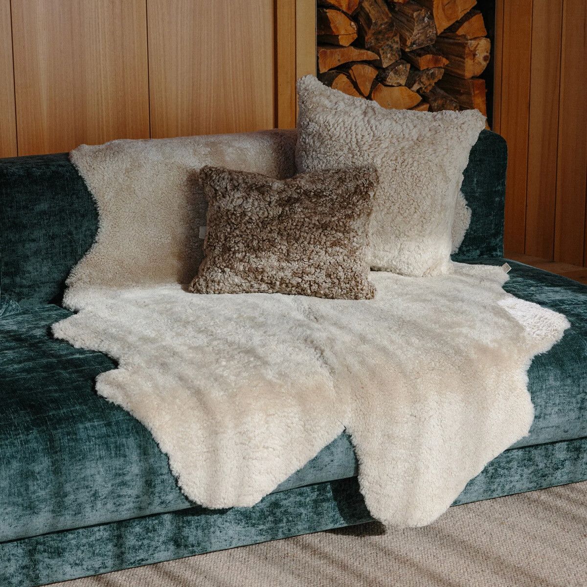 Vierdubbele Merino Schapenvacht | Kortharig | Nieuw- Zeeland | 180x110 cm Parelgrijs