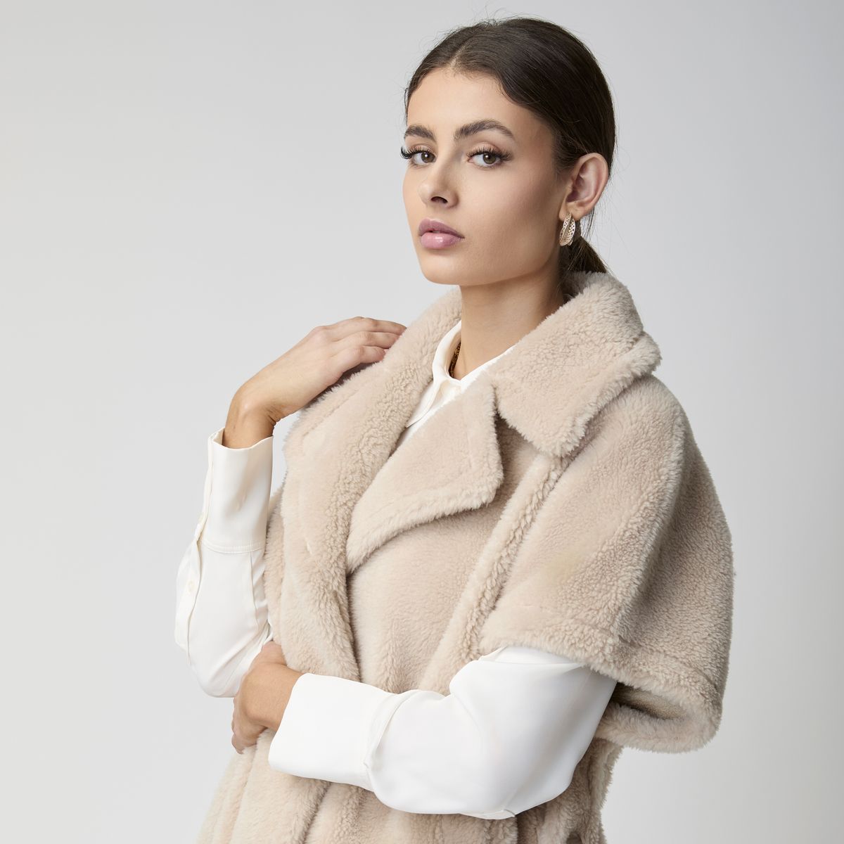 Elvira Poncho Beige