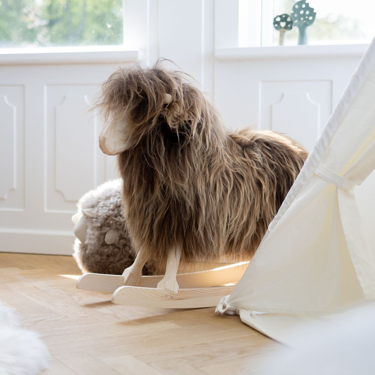 Schommelschaap | Kortharig | L85xW25xH60 cm Ivoor