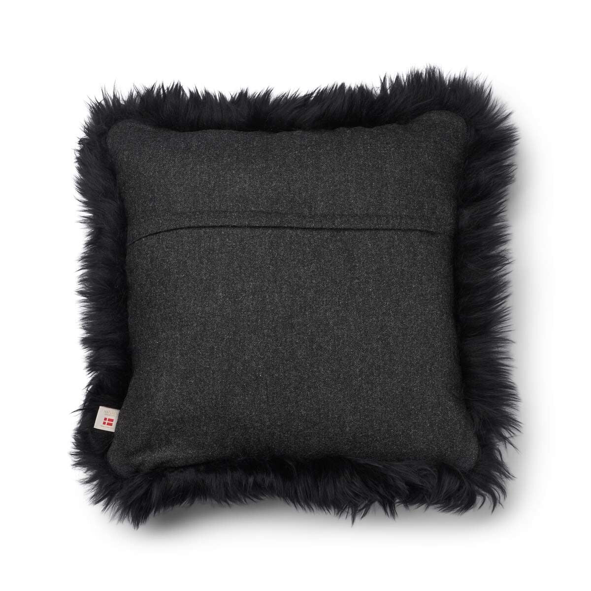 Wollen Kussen | LW rand | 52x52 cm | 34x52 cm Houtskool/Zwart