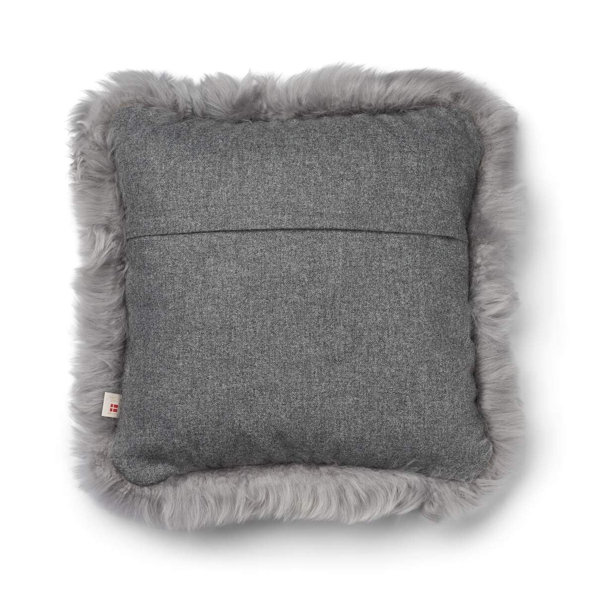 Wollen Kussen | LW rand | 52x52 cm | 34x52 cm Steen/Lichtgrijs
