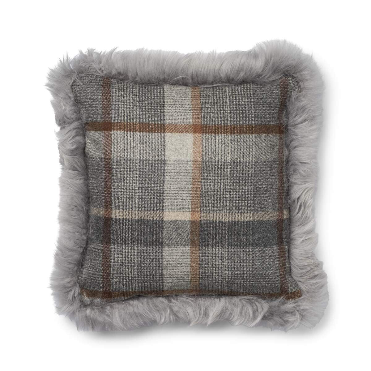 Wollen Kussen | Dubbelzijdig | LW rand | 52x52 cm | 34x52 cm