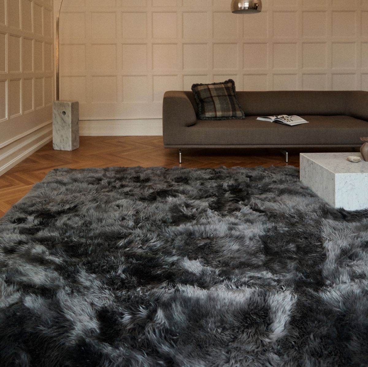 Langharig Schapenvacht Design Kleed Zwart
