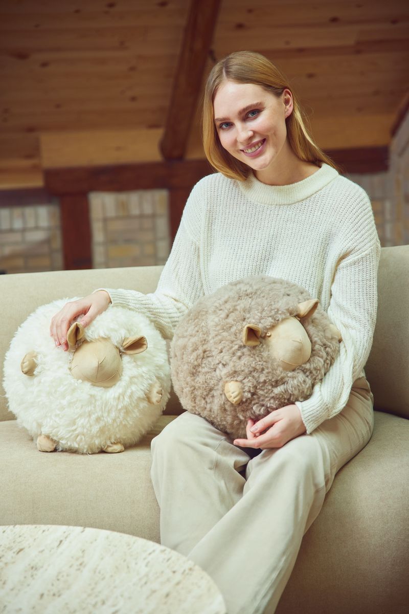 Schattig Schapen Kussen | Ø20 cm | Ø26 cm | Ø34 cm Taupe